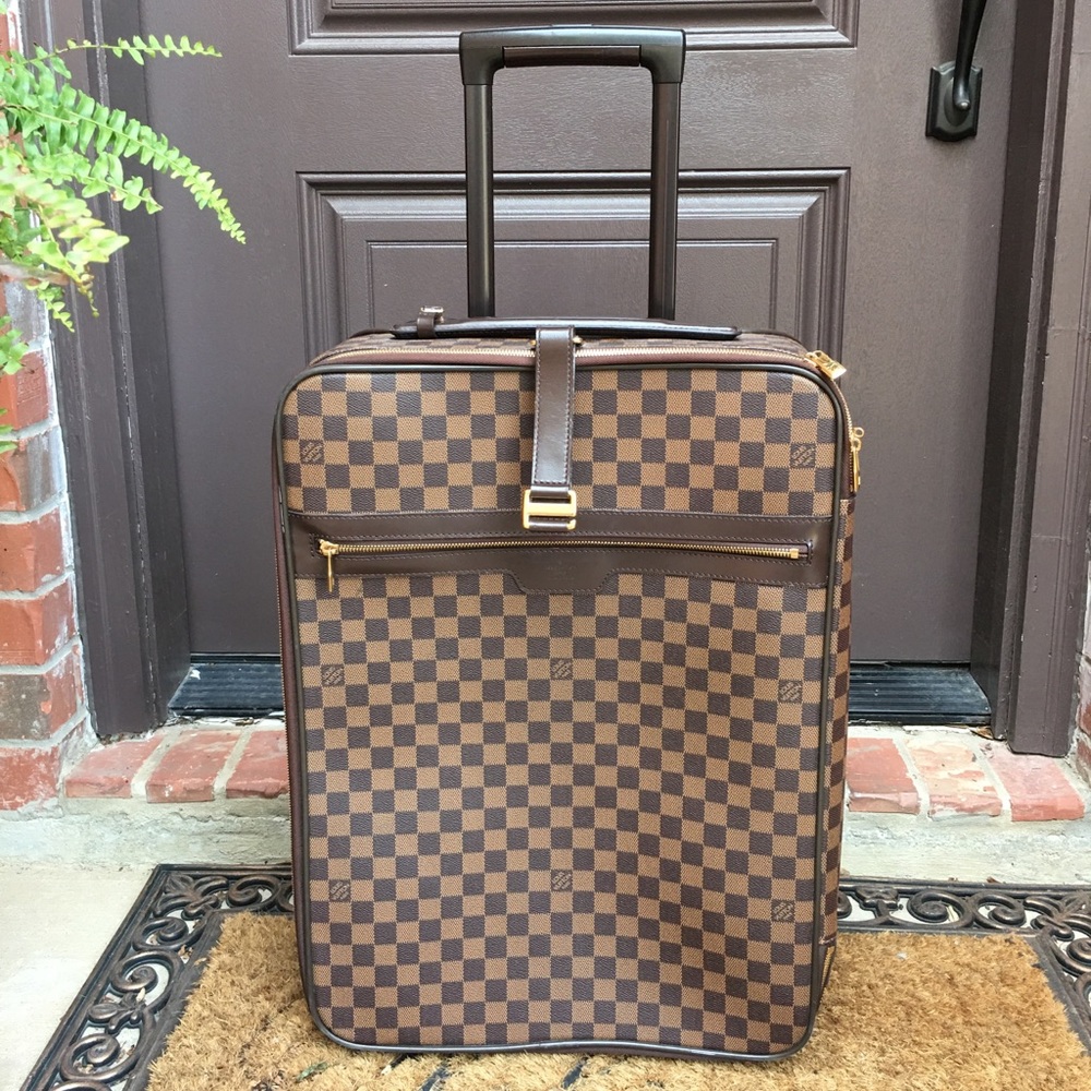 Louis Vuitton pegase luggage- carry on